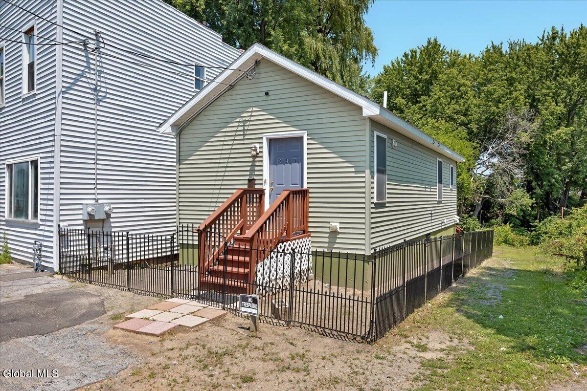 647 3rd Street Albany NY 12206