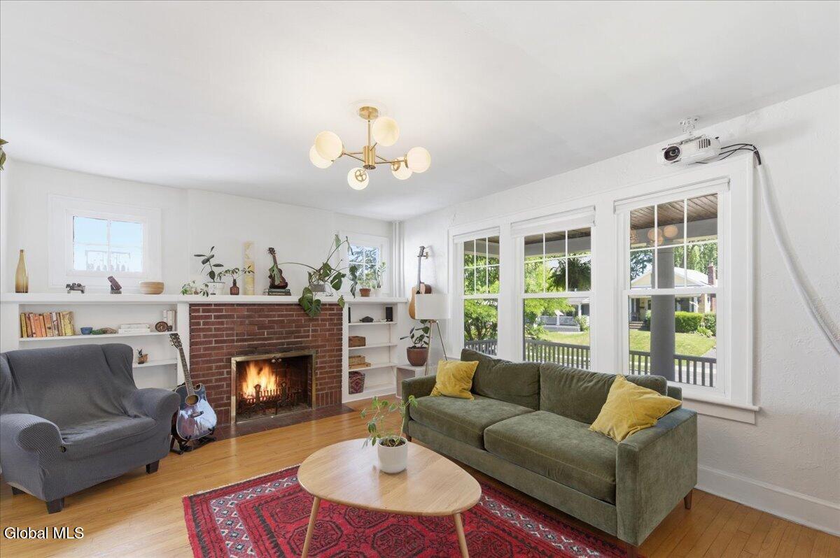 42 Brookline Avenue Albany NY 12203