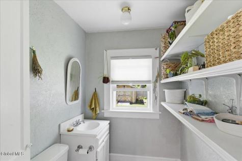 42 Brookline Avenue Albany NY 12203