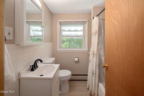 19 Newcastle Road Halfmoon NY 12065