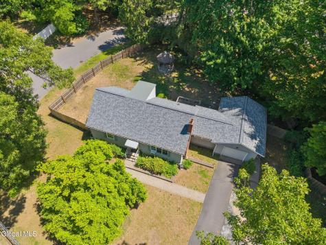 19 Newcastle Road Halfmoon NY 12065