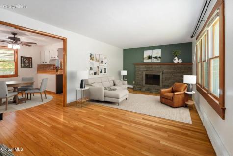 19 Newcastle Road Halfmoon NY 12065