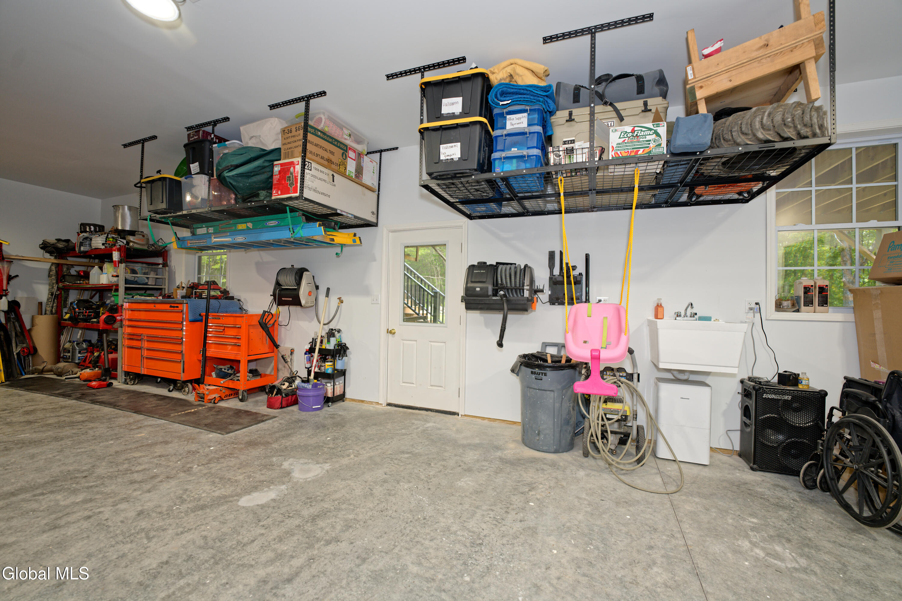 17 Ringwald Road Coeymans Hollow NY 12046