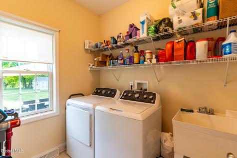 96 Thompson Street Troy NY 12180