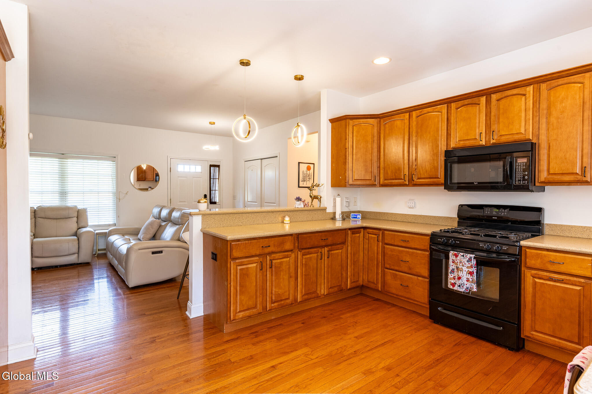 96 Thompson Street Troy NY 12180