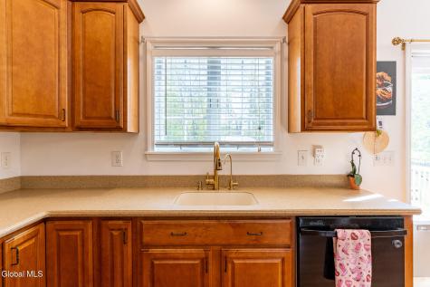 96 Thompson Street Troy NY 12180