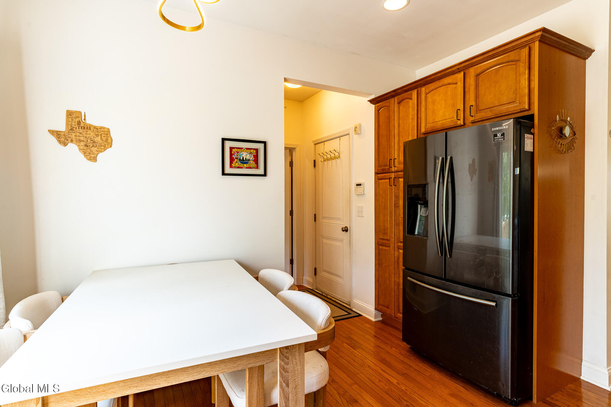 96 Thompson Street Troy NY 12180