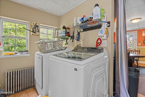 647 Saratoga Road Glenville NY 12302