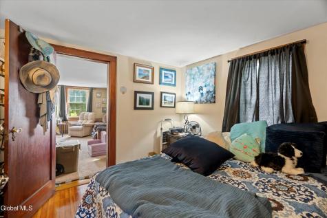 647 Saratoga Road Glenville NY 12302