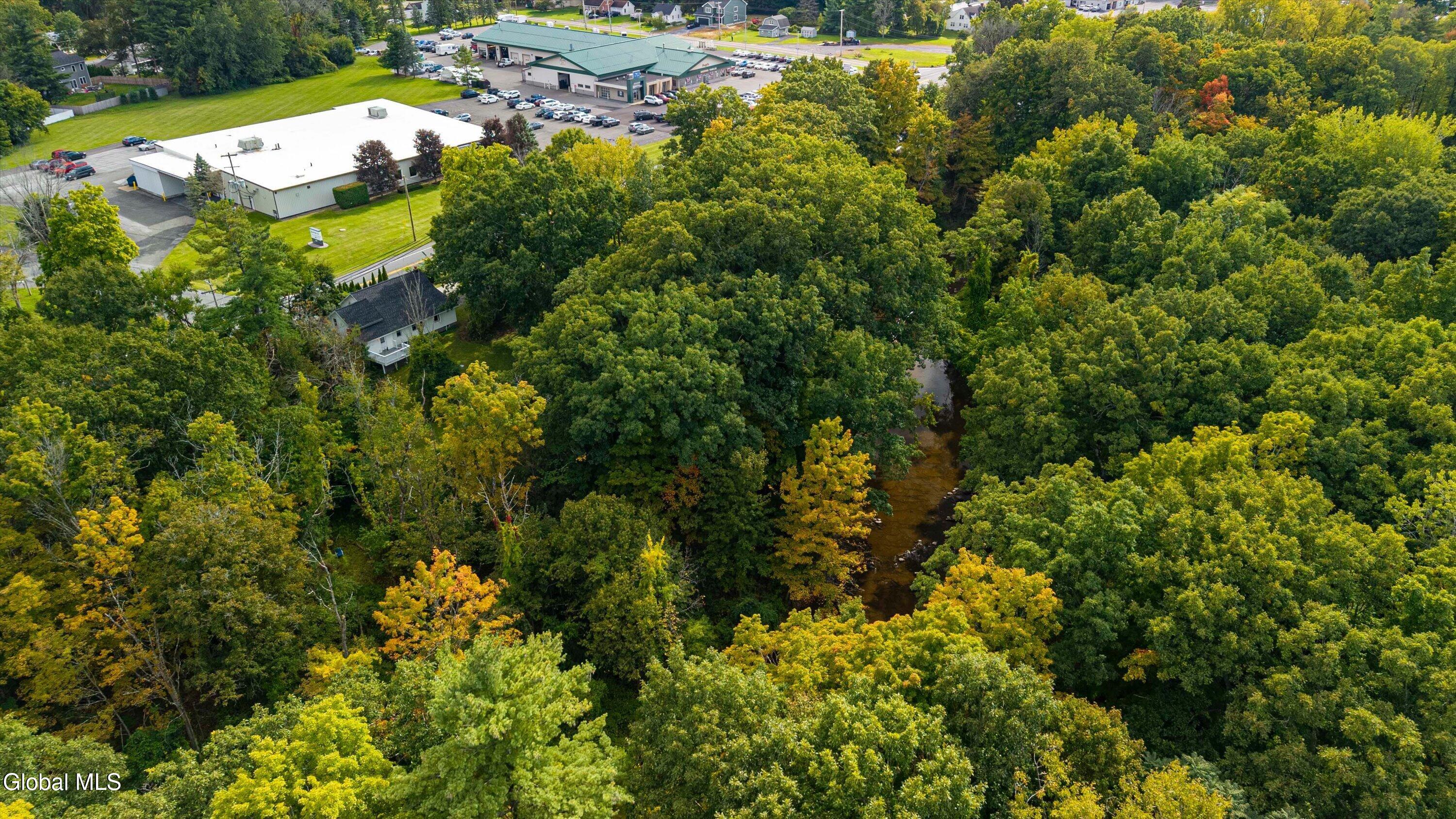 647 Saratoga Road Glenville NY 12302