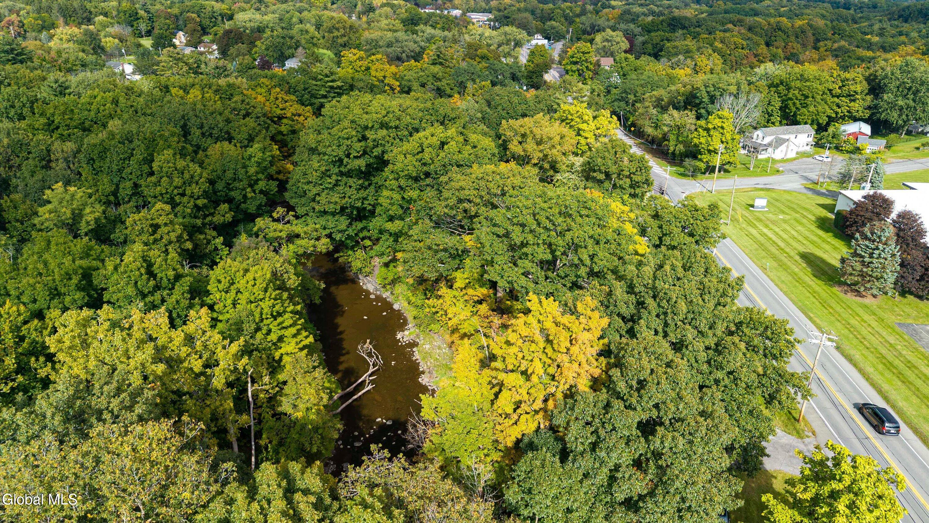647 Saratoga Road Glenville NY 12302