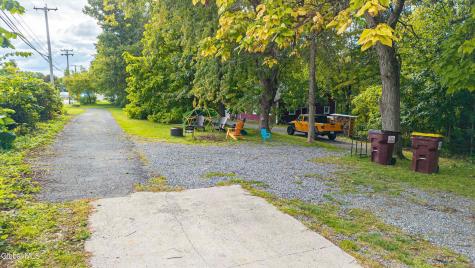 647 Saratoga Road Glenville NY 12302