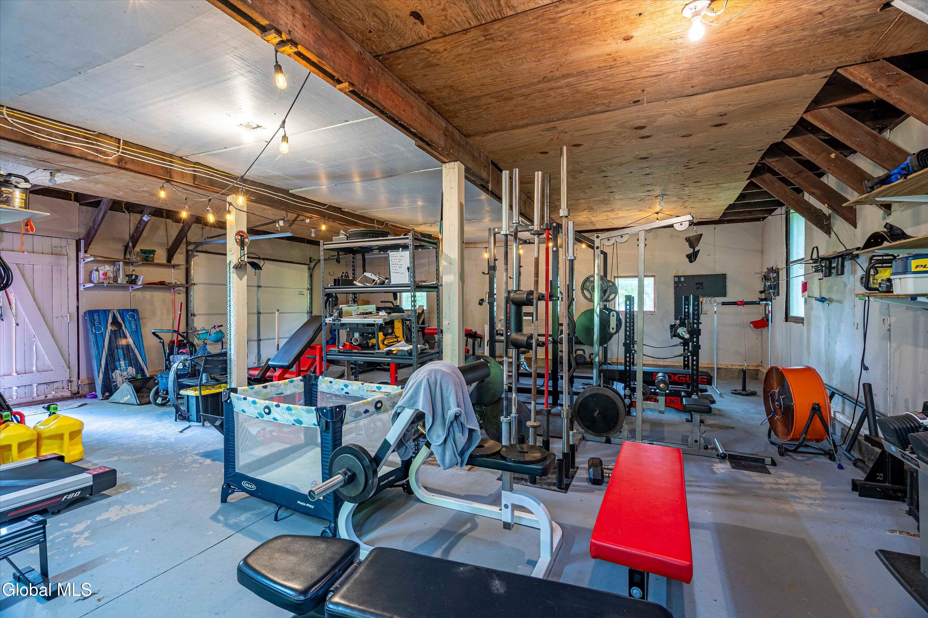 647 Saratoga Road Glenville NY 12302
