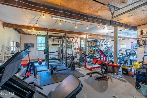 647 Saratoga Road Glenville NY 12302