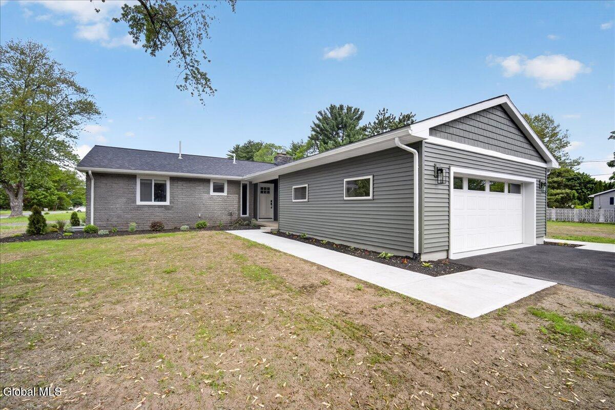 25 Merritt Road South Glens Falls NY 12803