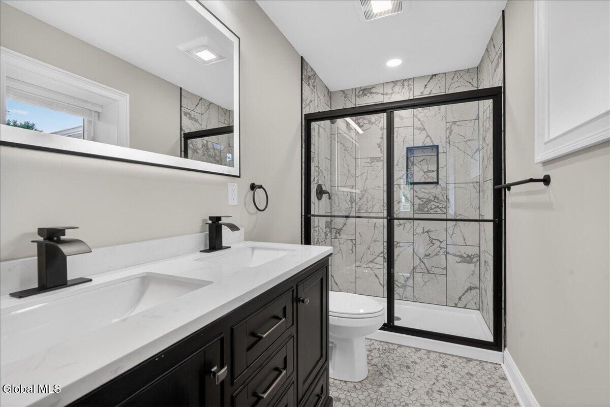 25 Merritt Road South Glens Falls NY 12803
