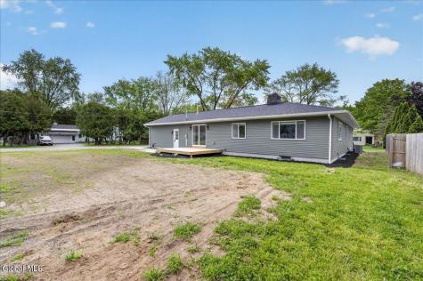 25 Merritt Road South Glens Falls NY 12803
