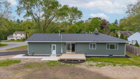 25 Merritt Road South Glens Falls NY 12803
