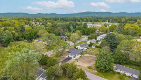 25 Merritt Road South Glens Falls NY 12803