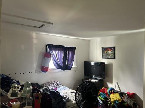902 Draper Avenue Rotterdam NY 12306