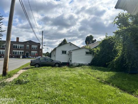 902 Draper Avenue Rotterdam NY 12306