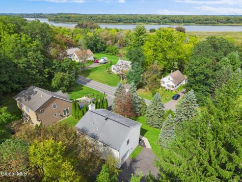 4040 River Road Niskayuna NY 12309