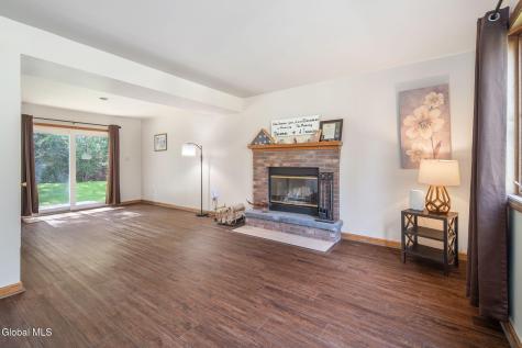4040 River Road Niskayuna NY 12309