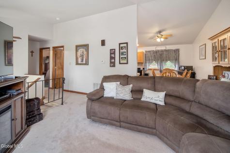 4040 River Road Niskayuna NY 12309