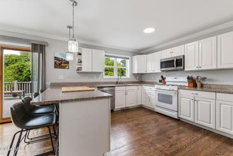 31 Concord Drive Saratoga Springs NY 12866