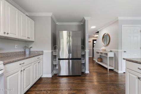 31 Concord Drive Saratoga Springs NY 12866