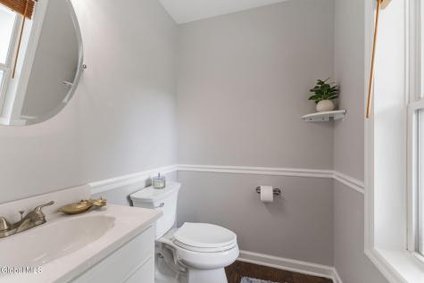 31 Concord Drive Saratoga Springs NY 12866