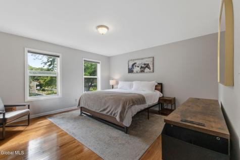 31 Concord Drive Saratoga Springs NY 12866