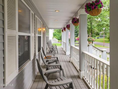 31 Concord Drive Saratoga Springs NY 12866