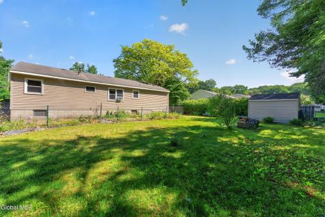 9 Chesebro Drive Schenectady NY 12309