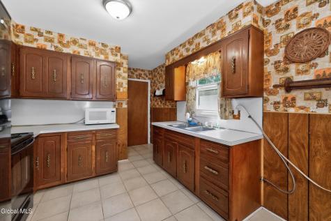 9 Chesebro Drive Schenectady NY 12309
