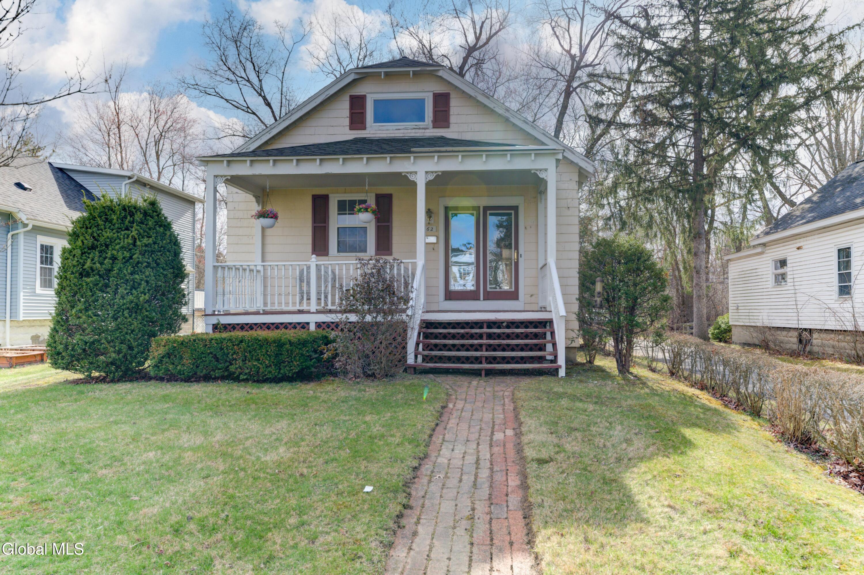 1162 S Country Club Drive Niskayuna NY 12309