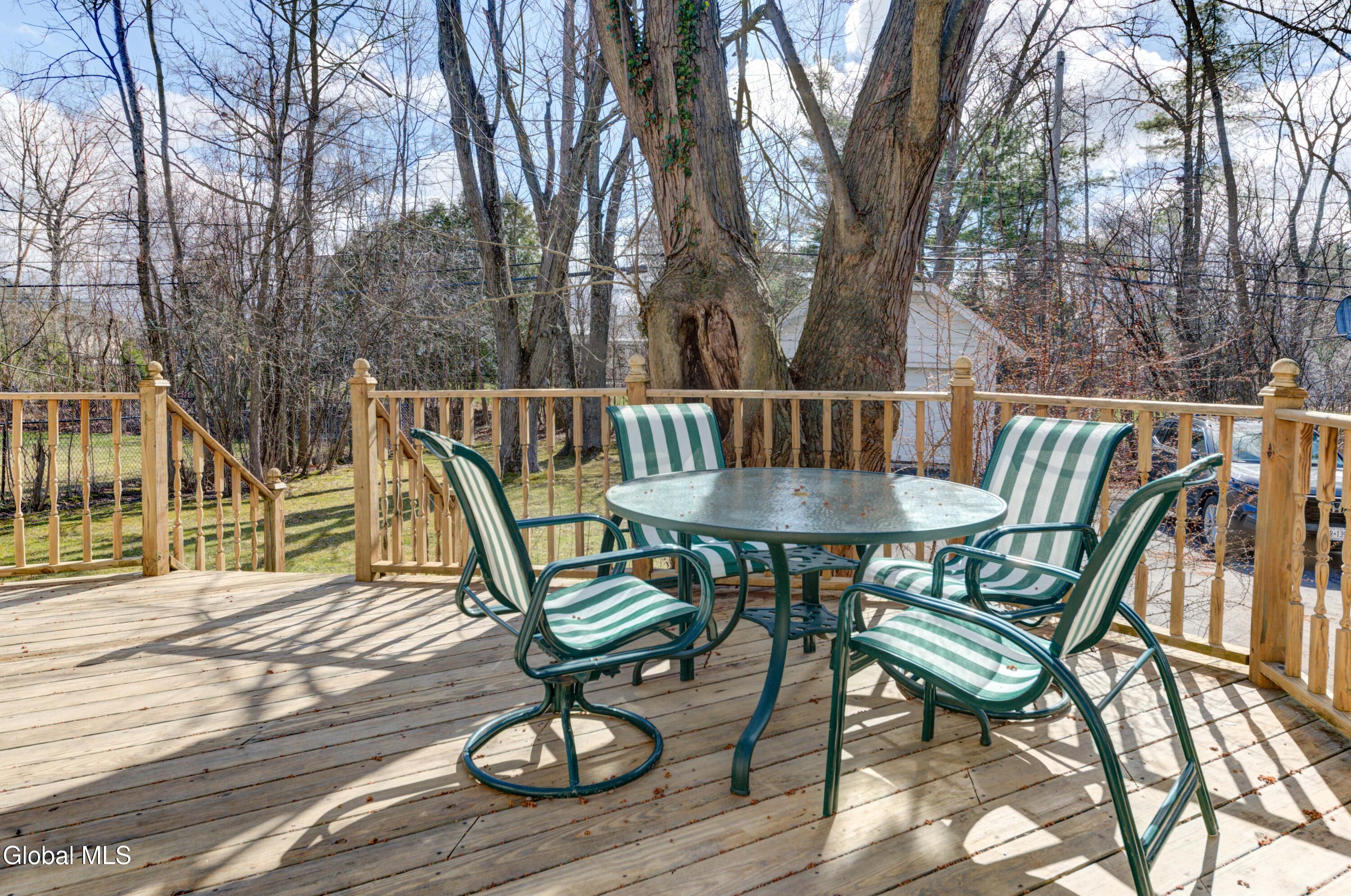 1162 S Country Club Drive Niskayuna NY 12309