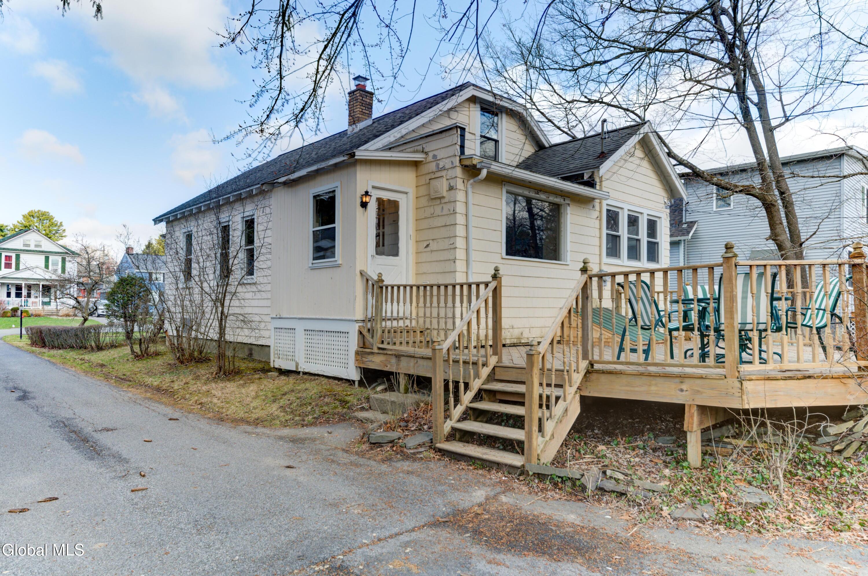 1162 S Country Club Drive Niskayuna NY 12309