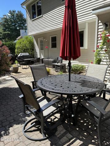 210 Sundew Drive Schenectady NY 12303