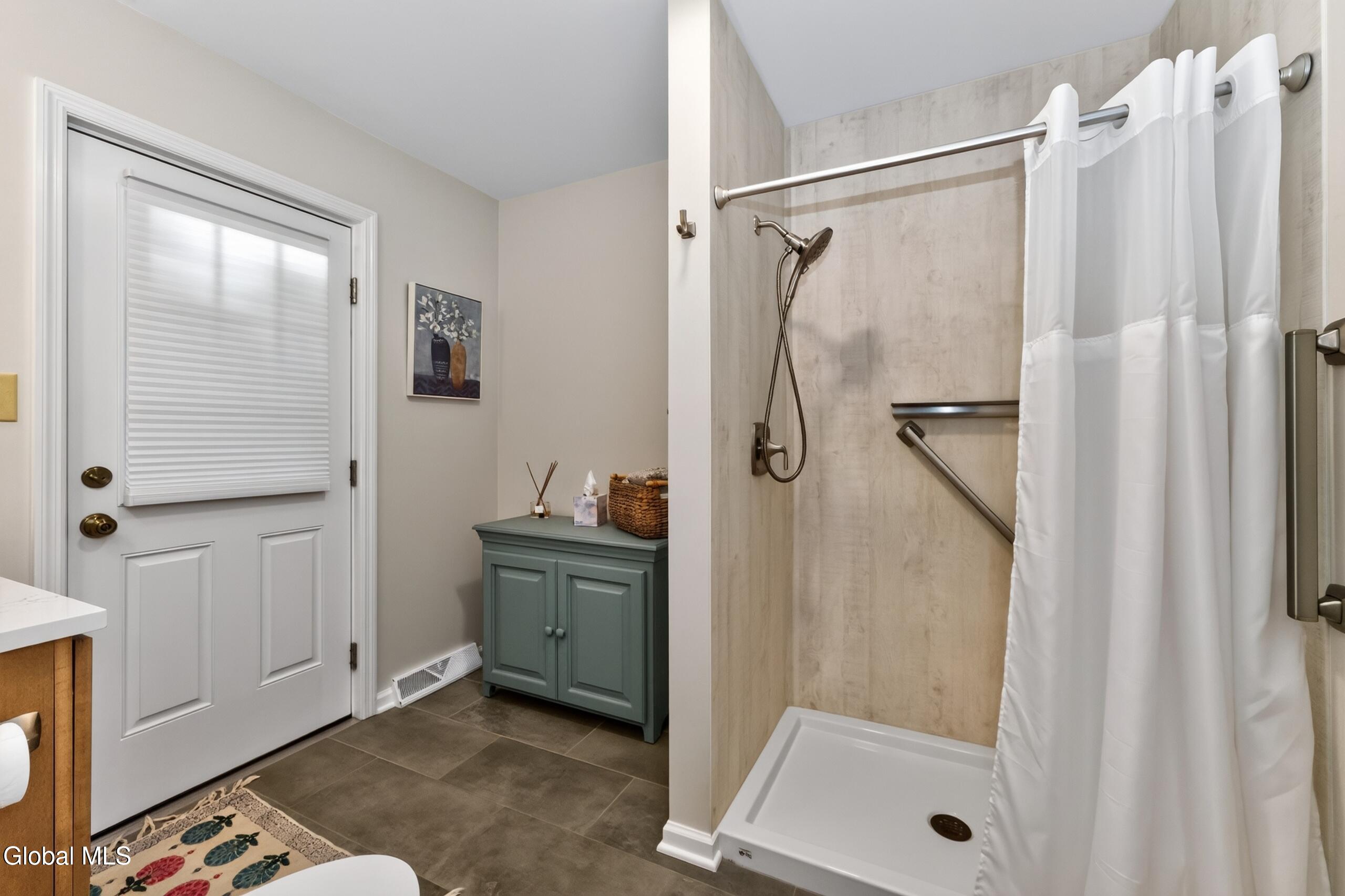 210 Sundew Drive Schenectady NY 12303
