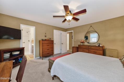 210 Sundew Drive Schenectady NY 12303