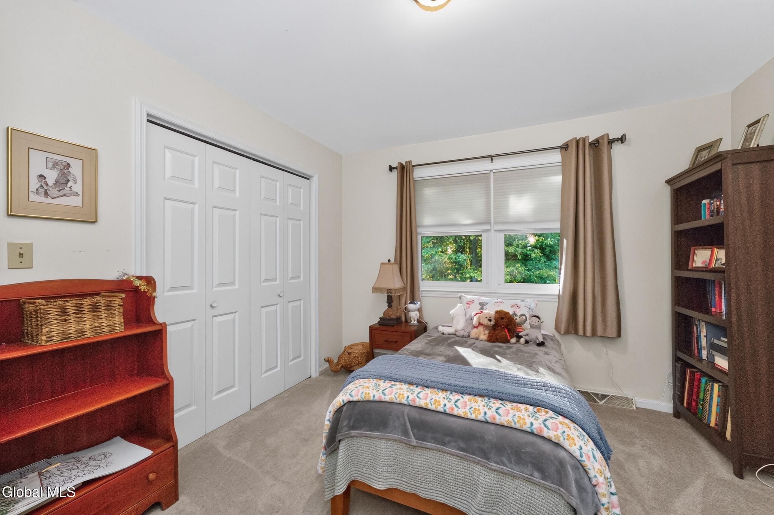 210 Sundew Drive Schenectady NY 12303