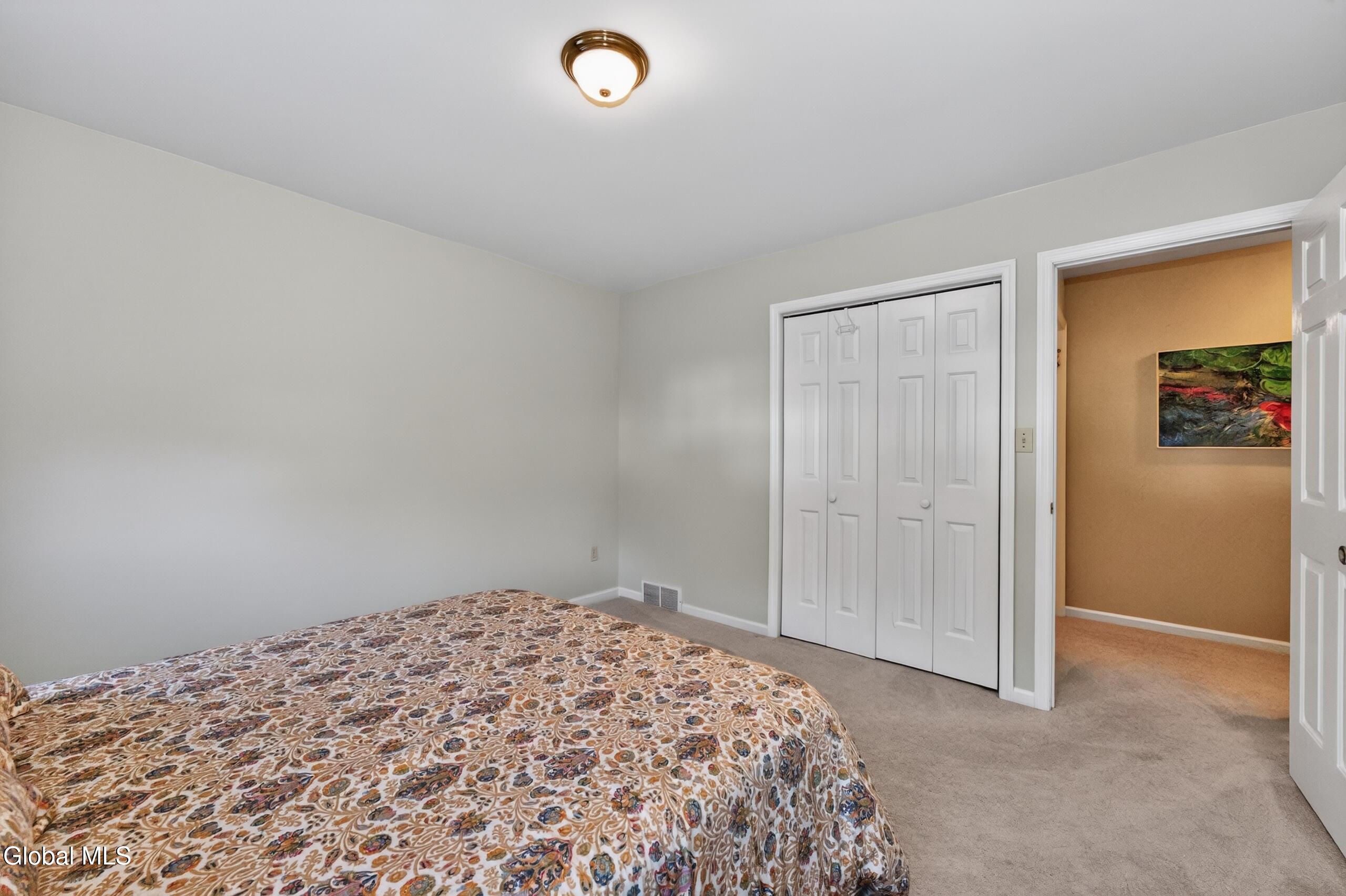 210 Sundew Drive Schenectady NY 12303