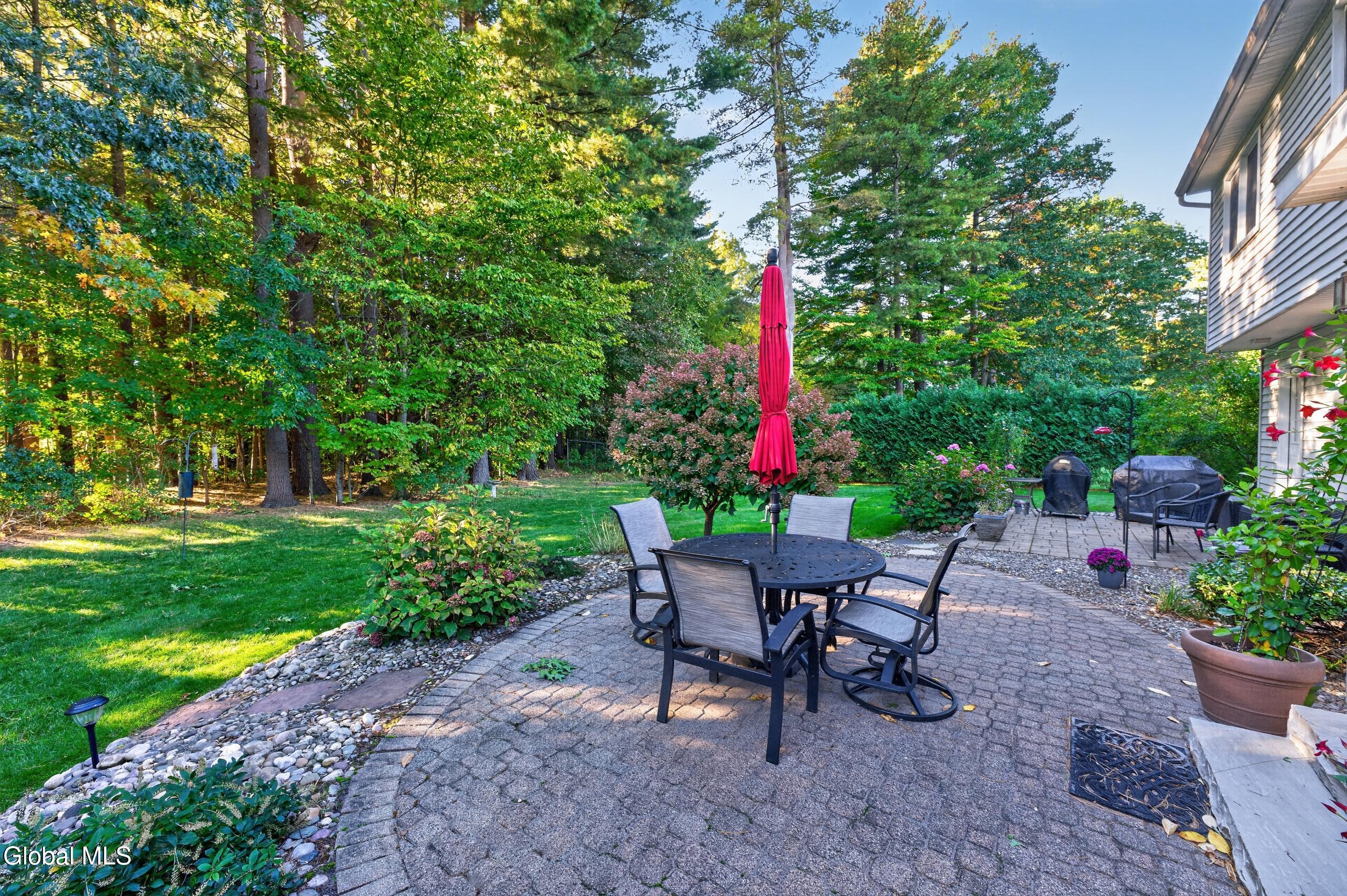 210 Sundew Drive Schenectady NY 12303