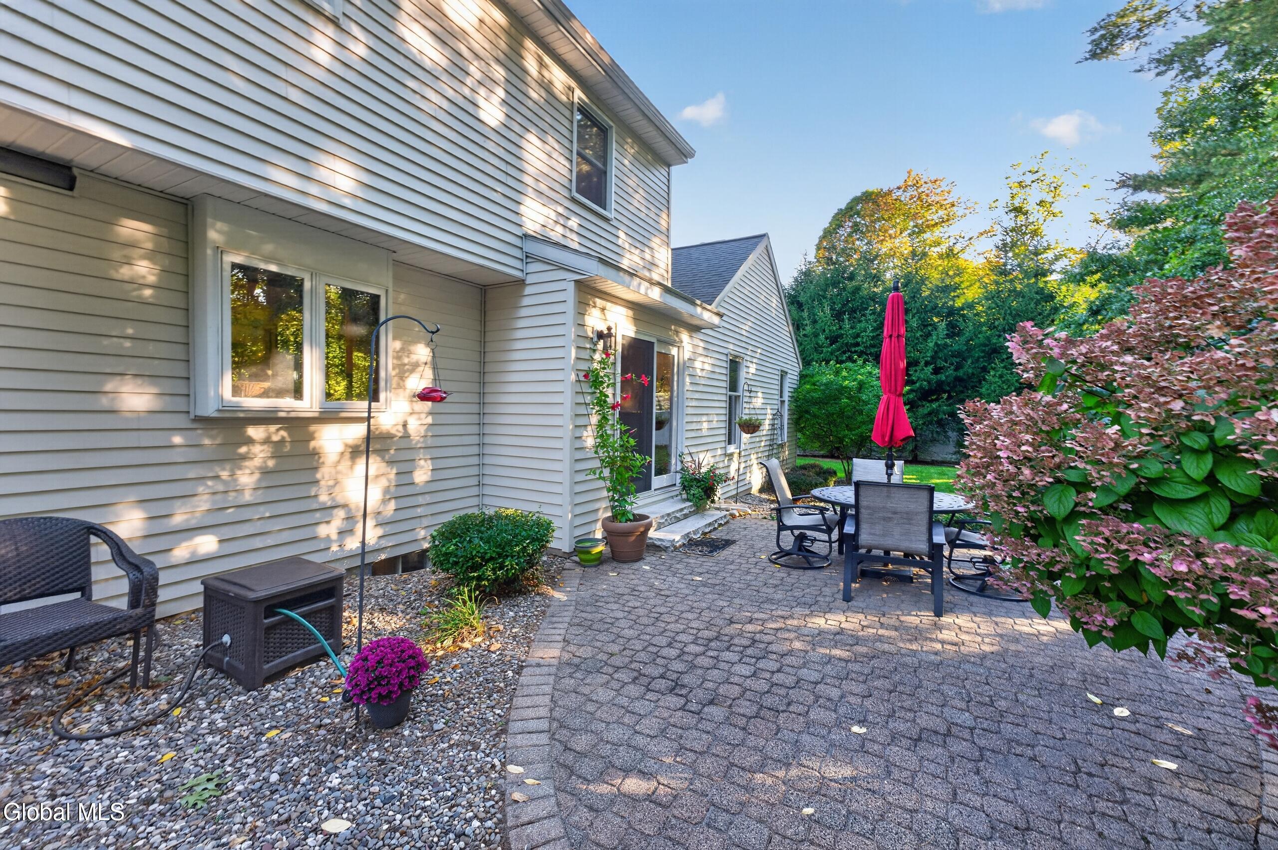210 Sundew Drive Schenectady NY 12303