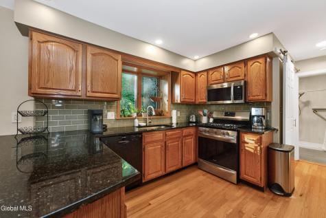 210 Sundew Drive Schenectady NY 12303