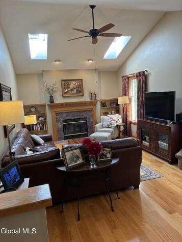 210 Sundew Drive Schenectady NY 12303