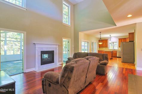 10 Darren's Way Albany NY 12205