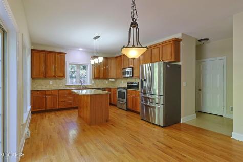10 Darren's Way Albany NY 12205