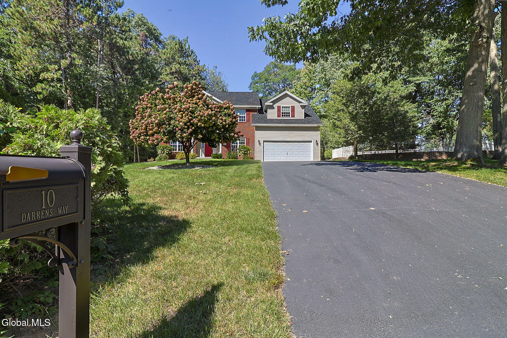10 Darren's Way Albany NY 12205
